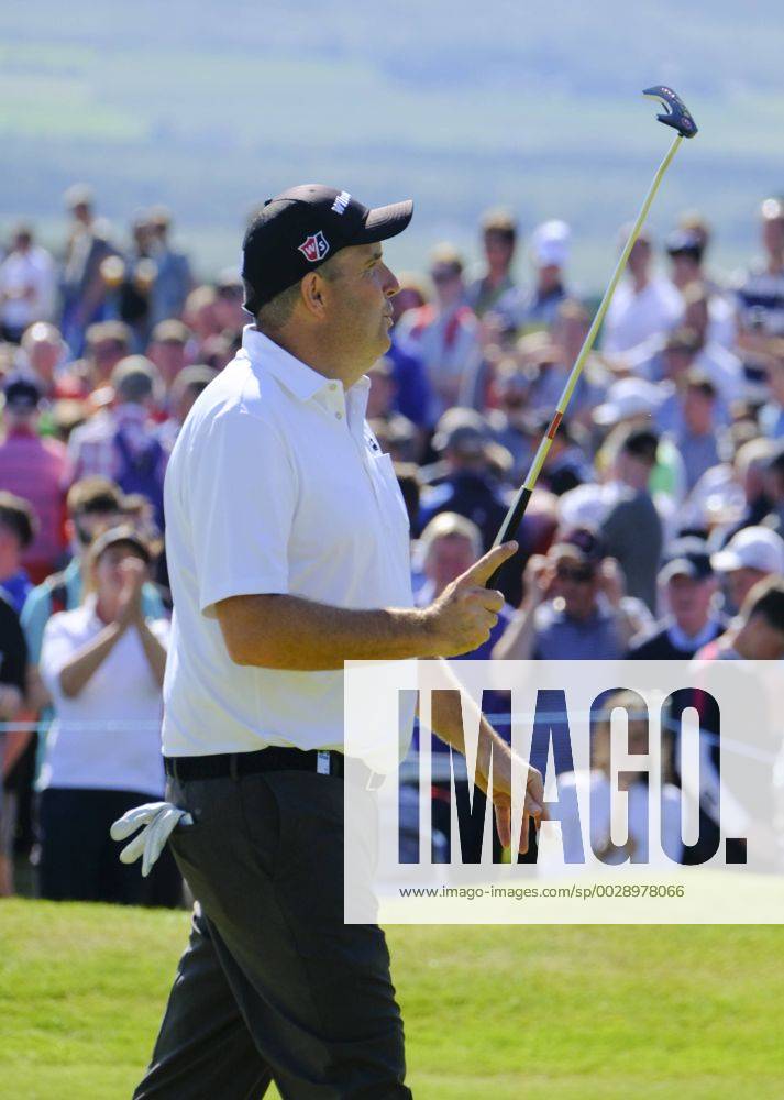 July 8th 2017, Portstewart Golf Club, Portstewart, Northern Ireland; Dubai Duty Free Irish Open Golf Championship, Day 3; Anthony Wall (ENG) acknowledges the crowd at the end of his round on the third day Cookex ActionPlus11899096