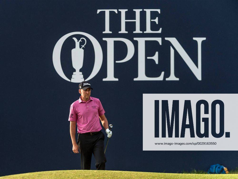 - SPORT 22nd July 2017, Royal Birkdale Golf Club, Southport, England; The 146th Open Golf Championship, third round ; Ian Poulter (ENG) prepares to play a pitch to the 18th green Blunsdenx ActionPlus11905252