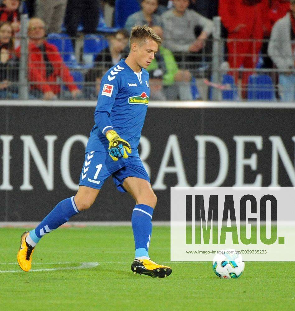 SC Freiburg vs NK Dom?ale Domzale Freiburg, Schwarzwald Stadion, 27.7.2017 Fußball, UEFA; Europa-League-Qualifikation; Saison 2017-2018 TW Alexander SCHWOLOW, SC Freiburg Foto- und alle