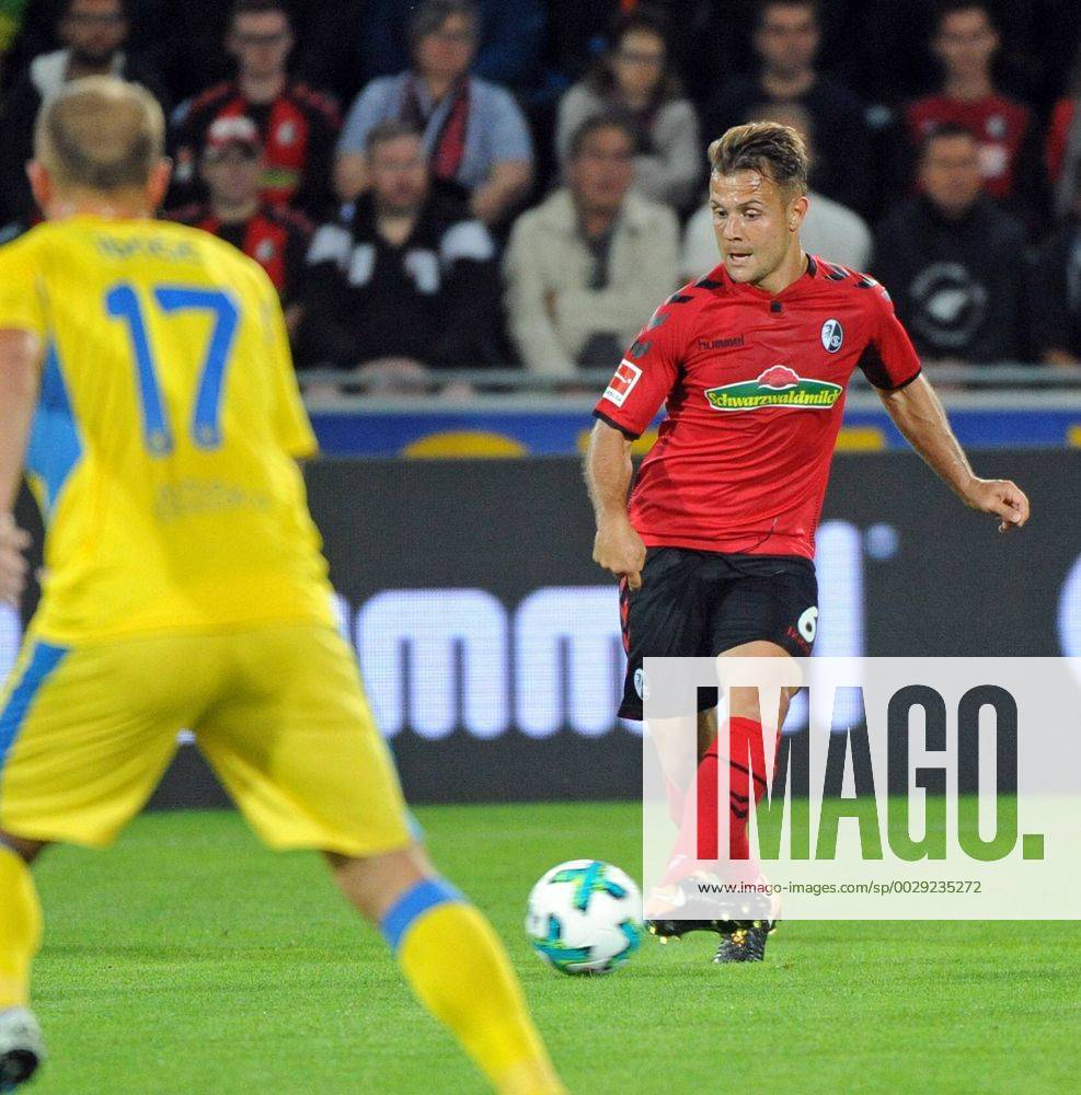 SC Freiburg vs NK Dom?ale Domzale Freiburg, Schwarzwald Stadion, 27.7.2017 Fußball, UEFA; Europa-League-Qualifikation; Saison 2017-2018 Amir ABRASHI, SC Freiburg Foto- und alle