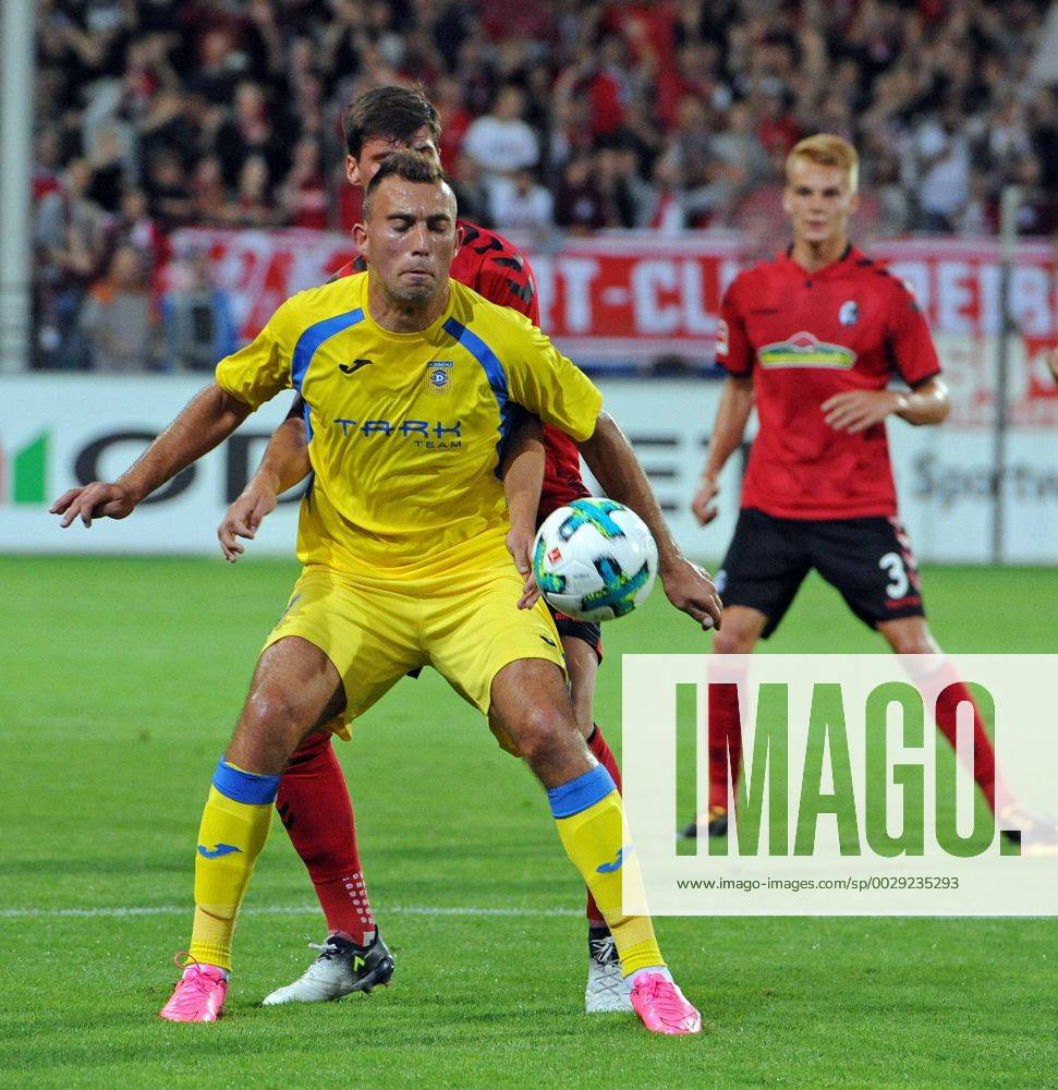 SC Freiburg vs NK Dom?ale Domzale Freiburg, Schwarzwald Stadion, 27.7.2017 Fußball, UEFA; Europa-League-Qualifikation; Saison 2017-2018 Ivan Firer, Domzale Foto- und alle