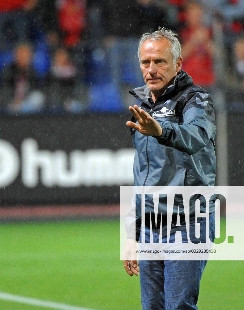 SC Freiburg vs NK Dom?ale Domzale Freiburg, Schwarzwald Stadion, 27.7.2017 Fußball, UEFA; Europa-League-Qualifikation; Saison 2017-2018 Trainer Coach: Christian STREICH, SC Freiburg Foto- und alle