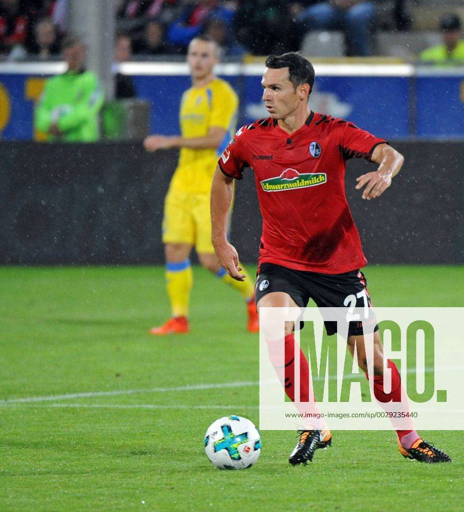 SC Freiburg vs NK Dom?ale Domzale Freiburg, Schwarzwald Stadion, 27.7.2017 Fußball, UEFA; Europa-League-Qualifikation; Saison 2017-2018 Nicolas HÖFLER HOEFLER, SC Freiburg Foto- und alle