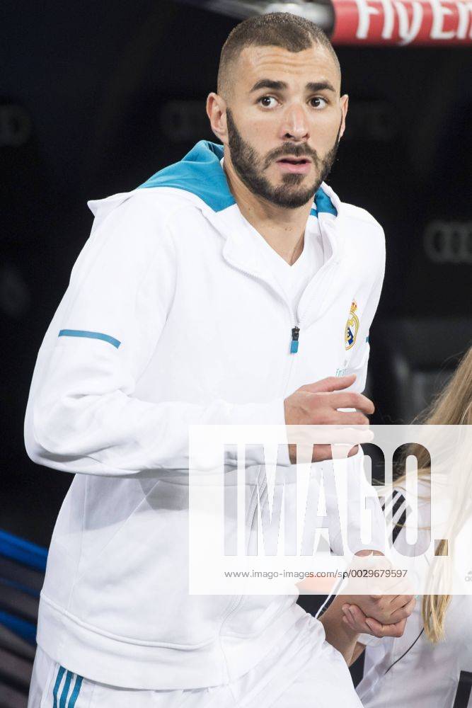 Real Madrid s Karim Benzema during La Liga match between Real Madrid and Valencia CF at Santiago Bernabeu Stadium in Madrid, Spain August 27, 2017. (20170828054)