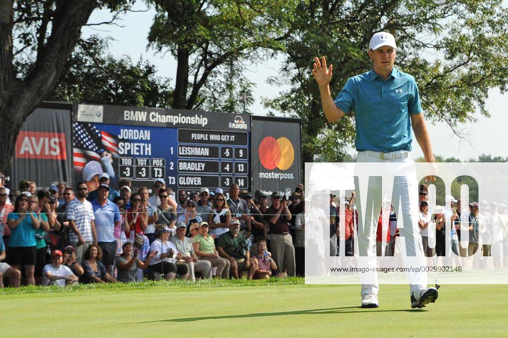 Golf, BMW Championship in Lake Forest LAKE FOREST, IL - SEPTEMBER 14: Jordan Spieth reacts after sinking his putt for a birdie at the ninth hole during the First Round of the BMW Championship on September 14, 2017, at Conway Farms Golf Club, in Lake Forest, IL. (Photo by Patrick Gorski Icon Sportswire) GOLF: SEP 14 PGA Golf Herren - BMW Championship - First Round Icon14091703