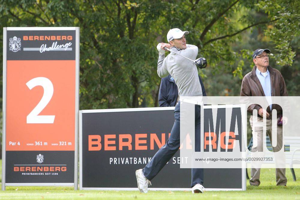 Der deutsche Major Sieger und beste deutsche Golfer: Martin Kaymer (GER) beim eintaegigen Golfturnier im Frankfurter Golf Club. Gastgeber ist die Privatbank Berenberg, Golfschwung, Abschlag Frankfurt am Main