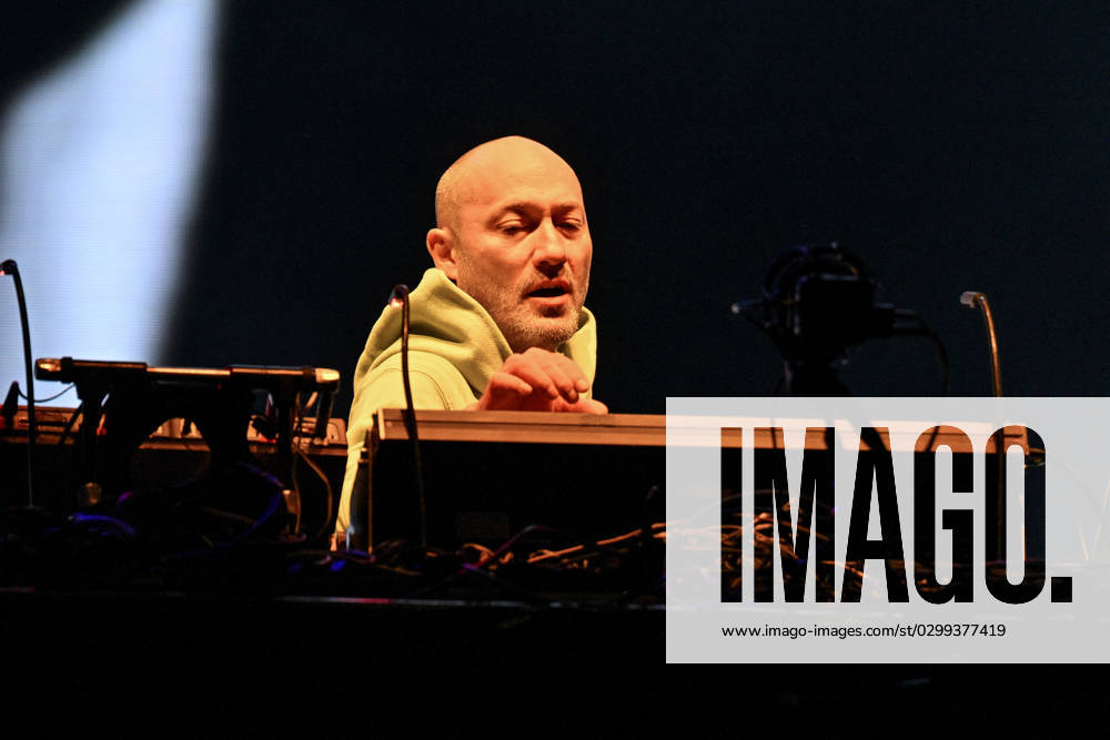 Entertainment Themen der Woche KW28 Vieilles Charrues - Paul Kalkbrenner Paul Kalkbrenner performing live on stage during festival Les Vieilles Charrues in Carhaix, France on July 16, 2023. Photo by Julien Reynaud APS-Medias ABACAPRESS.COM Carhaix France