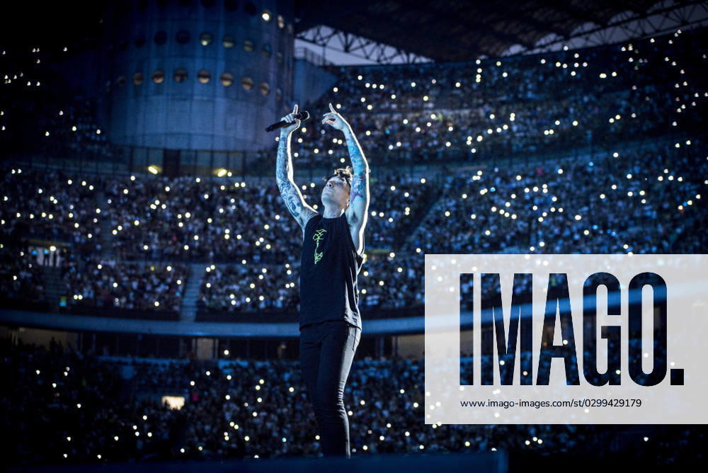 Bilder des Jahres 2023, Entertainment 07 Juli Entertainment Themen der Woche KW29 Italy: Ultimo, live in concert at the San Siro stadium in Milan Ultimo, pseudonym of Niccolò Moriconi in concert at the San Siro stadium in Milan. Milan Milan Italy