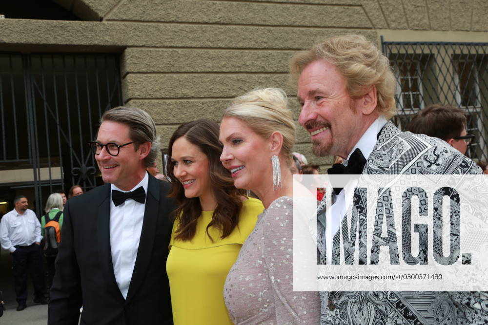 Salzburger Festspiele Premiere Le Nozze Di Figaro Salzburg, 27. 07. 2023 Andreas SCHEUER mit Frau, Karina MROß, Thomas GOTTSCHALK