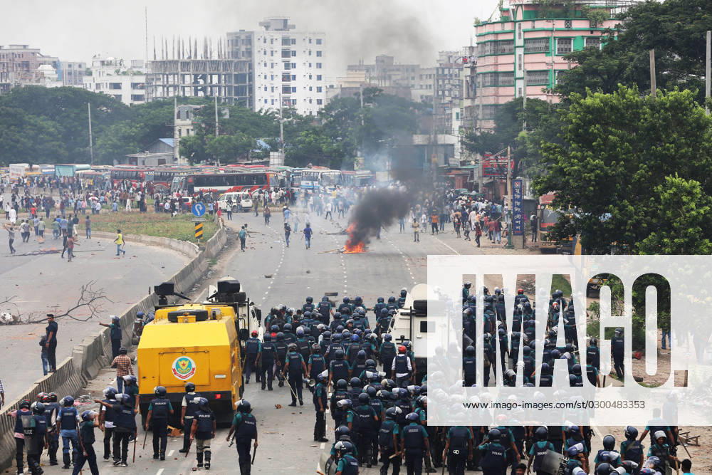 Bangladesh opposition holds protests to demand resignation of PM The police have clashed with loyalists of the BNP amid the opposition party s sit-in programmes at the different entry points to Dhaka as part of its one-point campaign to topple the government.Bangladesh Nationalist party (BNP) activists block a highway entering Bangladesh s capital during a protest demanding the resignation of Prime Minister Sheikh Hasina and a general election under a neutral caretaker government, in Dhaka, Bangladesh, on July 29, 2023. Photo by Habibur Rahman ABACAPRESS.COM Dhaka 1100 Bangladesh