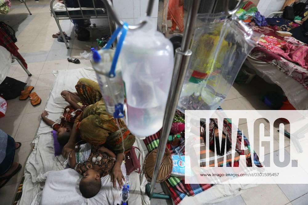 Bangladesh Confronts Surge In Dengue Cases - Dhaka People suffering from dengue fever as they admitted for treatment at a government hospital in Dhaka, Bangladesh, on August 12, 2023. The dengue outbreak in Bangladesh has taken a worrisome turn as the number of cases and fatalities continue to rise, signaling an alarming trend this year. Photo by Habibur Rahman ABACAPRESS.COM Dhaka 1100 Bangladesh
