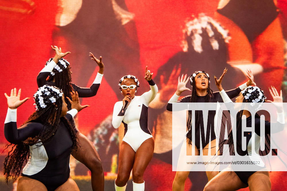 Bilder des Jahres 2023, Entertainment 08 August Entertainment Themen der Woche KW32 August 11, 2023, San Francisco, California, United States: Janelle Monae performs at the 2023 Outside Lands Festival at Golden Gate Park on August 11, 2023 in San Francisco, California. Shot by San Francisco United States - ZUMAs181 20230811_zea_s181_051