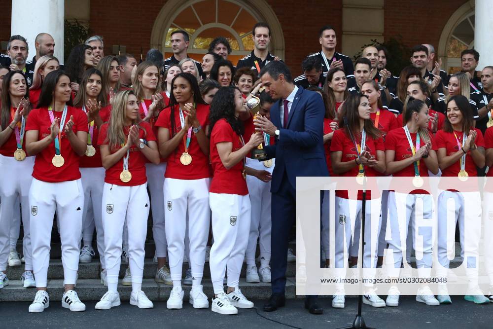 The President of the Spanish Government, Pedro Sánchez, during a meeting with the Spanish womens national soccer team as the winner of the World Cup in Madrid August 22, 2023 Pedro Sanchez receives the womens national soccer team at the Moncloa after their victory in the World Cup Cordon Press Fernando.Calvo