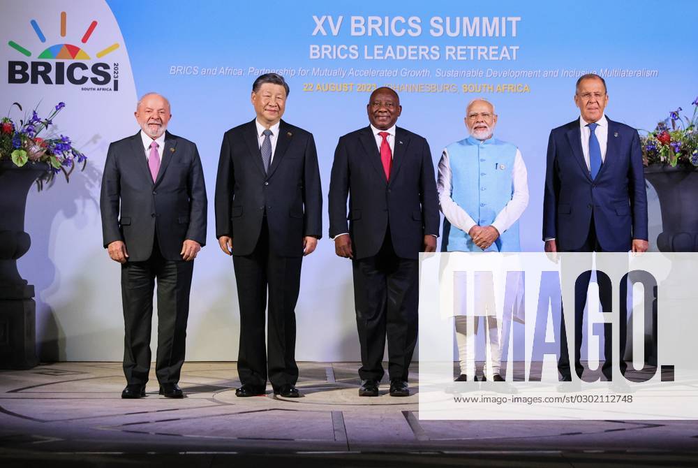 South Africa BRICS Summit 8501394 22.08.2023 Brazilian President Luiz Inacio Lula da Silva, Chinese President Xi Jinping, South African President Cyril Ramaphosa, Indian Prime Minister Narendra Modi and Russian Foreign Minister Sergey Lavrov attend a photographing ceremony at the15th BRICS Summit in Johannesburg, South Africa. Russian Foreign Ministry Johannesburg South Africa