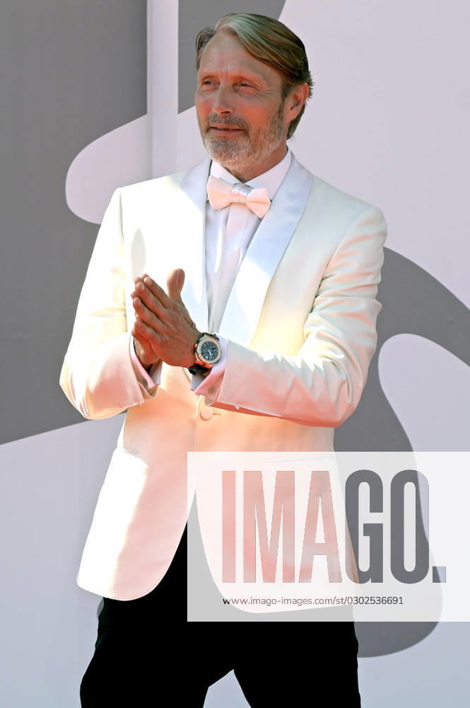 Mads Mikkelsen bei der Premiere des Kinofilms Bastarden The Promised Land auf der Biennale di Venezia 2023 80. Internationale Filmfestspiele von Venedig im Palazzo del Cinema. Venedig