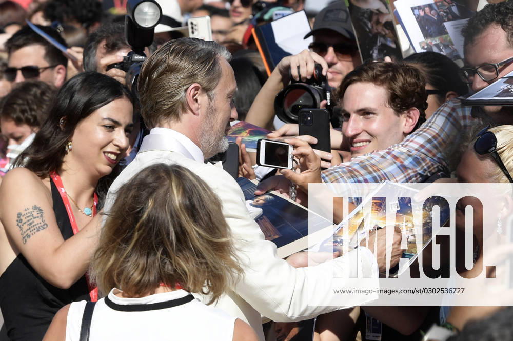 Mads Mikkelsen bei der Premiere des Kinofilms Bastarden The Promised Land auf der Biennale di Venezia 2023 80. Internationale Filmfestspiele von Venedig im Palazzo del Cinema. Venedig