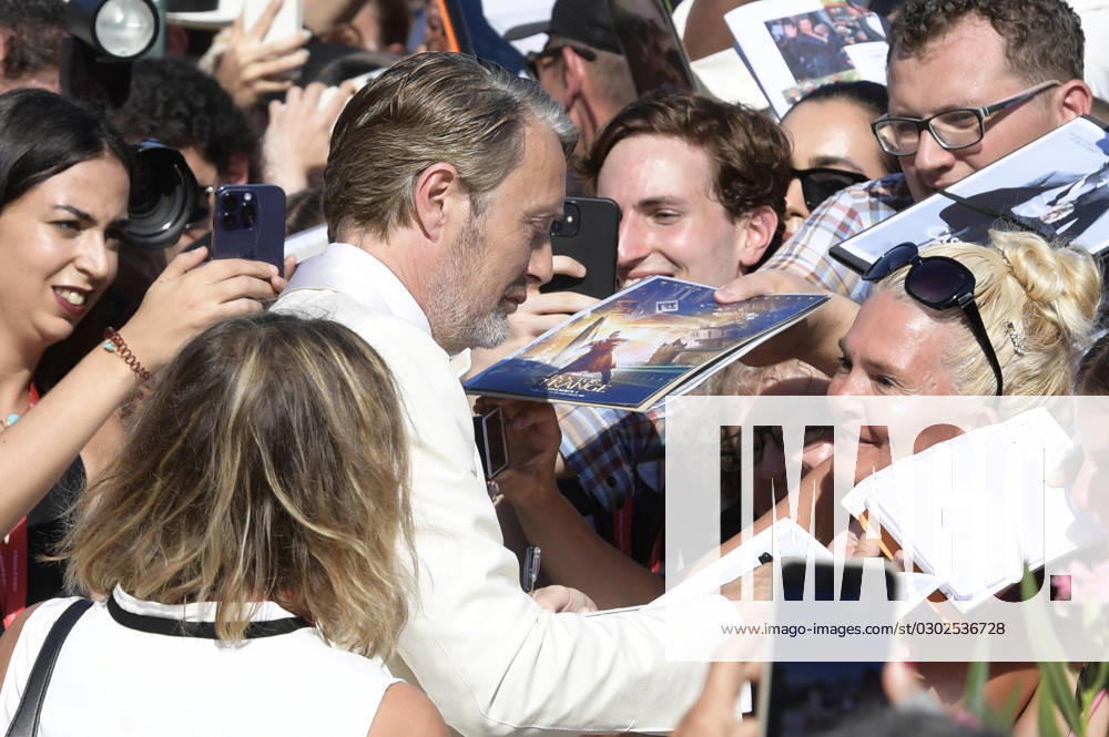 Mads Mikkelsen bei der Premiere des Kinofilms Bastarden The Promised Land auf der Biennale di Venezia 2023 80. Internationale Filmfestspiele von Venedig im Palazzo del Cinema. Venedig