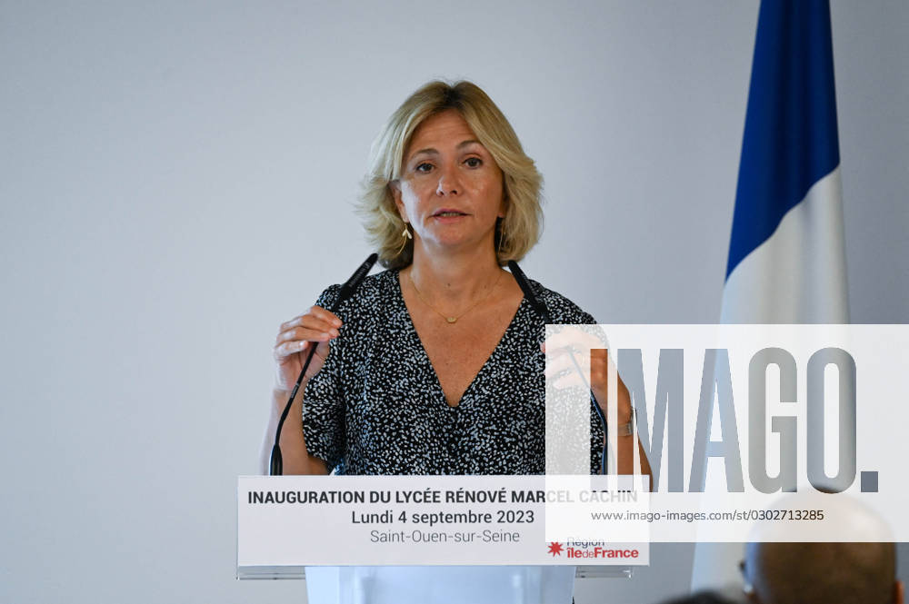 Valerie Pecresse Visits Marcel Cachin High School - Saint-Ouen-sur-Seine Valerie Pecresse, President of the Ile-de-France Region, during a press conference after the visit of the Marcel Cachin high school in Saint-Ouen-sur-Seine on September 4, 2023. The high school has benefited from a major 64.4 million euro renovation. Located at the heart of the future Olympic Village, the school has been completely rebuilt with brightly-lit spaces, and is home to general, technological and vocational streams. Photo by Tomas Stevens ABACAPRESS.COM Saint-Ouen-sur-Seine France