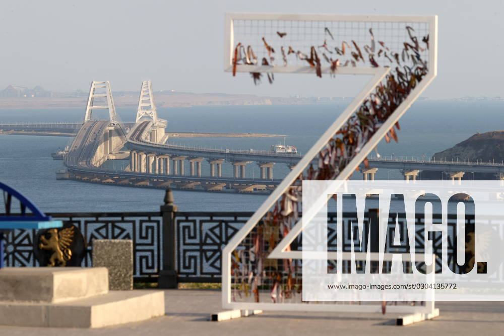 RUSSIA, REPUBLIC OF CRIMEA - SEPTEMBER 15, 2023: Crimean Bridge spans the Kerch Strait. The damaged part of the bridge opened for traffic on September 14 after repairs following the July 17 sea drone strike. The bridge is scheduled to be fully operational by November 1. Sergei Malgavko TASS 62205553