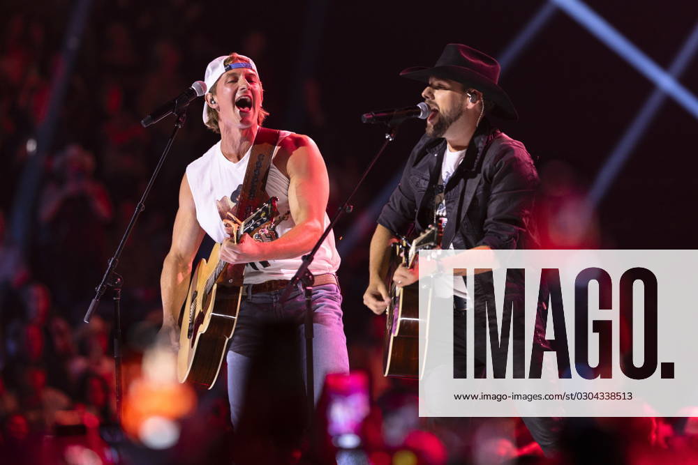 Matt Lang and Tyler Joe Miller perform during the Canadian Country Music Awards in Hamilton, Ont., Saturday, Sept. 16, 2023. Hamilton Canada - ZUMAc35_ 20230916_zaf_c35_276