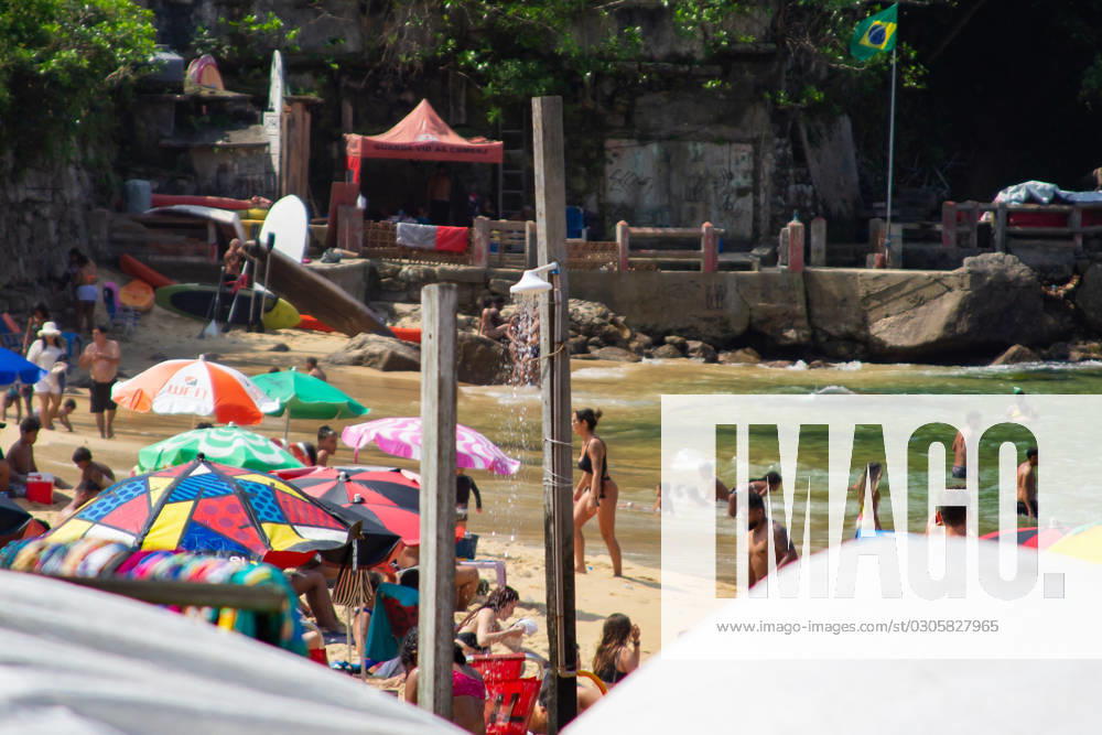Movement of bathers on the red beach Rio de Janeiro (RJ) 09 25 2023 - BEACH WEATHER WEATHER - Movement of bathers on Vermelha beach, in Urca, south of Rio de Janeiro, this Monday (25) (Foto: Erica Martin Thenews2 imago images) Movement of bathers on the red beach