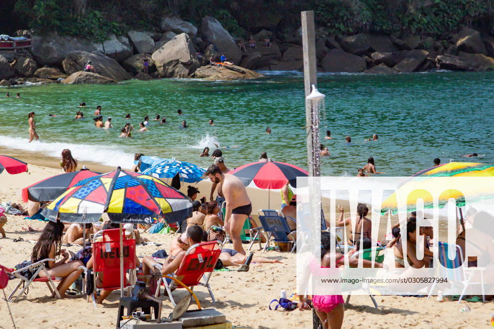Movement of bathers on the red beach Rio de Janeiro (RJ) 09 25 2023 - BEACH WEATHER WEATHER - Movement of bathers on Vermelha beach, in Urca, south of Rio de Janeiro, this Monday (25) (Foto: Erica Martin Thenews2 imago images) Movement of bathers on the red beach