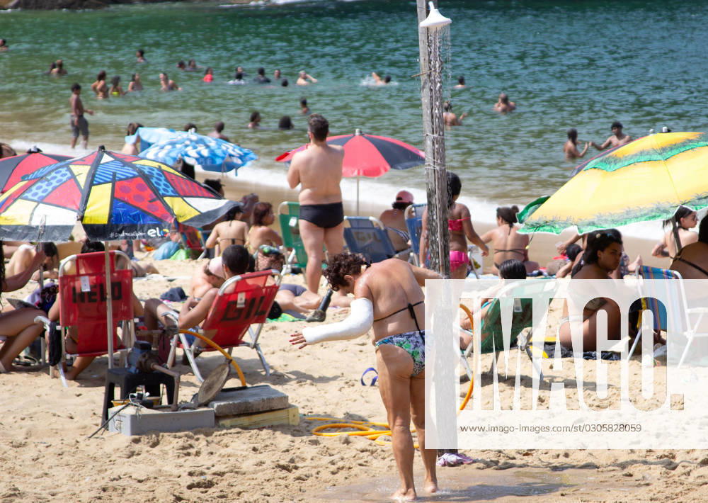 Movement of bathers on the red beach Rio de Janeiro (RJ) 09 25 2023 - BEACH WEATHER WEATHER - Movement of bathers on Vermelha beach, in Urca, south of Rio de Janeiro, this Monday (25) (Foto: Erica Martin Thenews2 imago images) Movement of bathers on the red beach