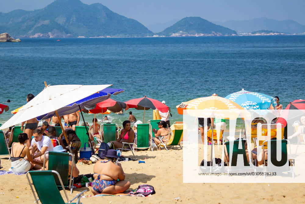 Movement of bathers on the red beach Rio de Janeiro (RJ) 09 25 2023 - BEACH WEATHER WEATHER - Movement of bathers on Vermelha beach, in Urca, south of Rio de Janeiro, this Monday (25) (Foto: Erica Martin Thenews2 imago images) Movement of bathers on the red beach