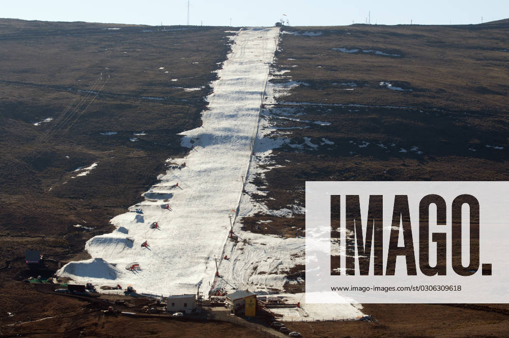 Skipiste Skipiste, Mahlasela Ski Slope, Afri-Ski, Malotiberge, Drakensberge, Highway A1, Butha-Buthe Distrikt, Roof of Africa, Lesotho, Koenigreich, suedliches Afrika
