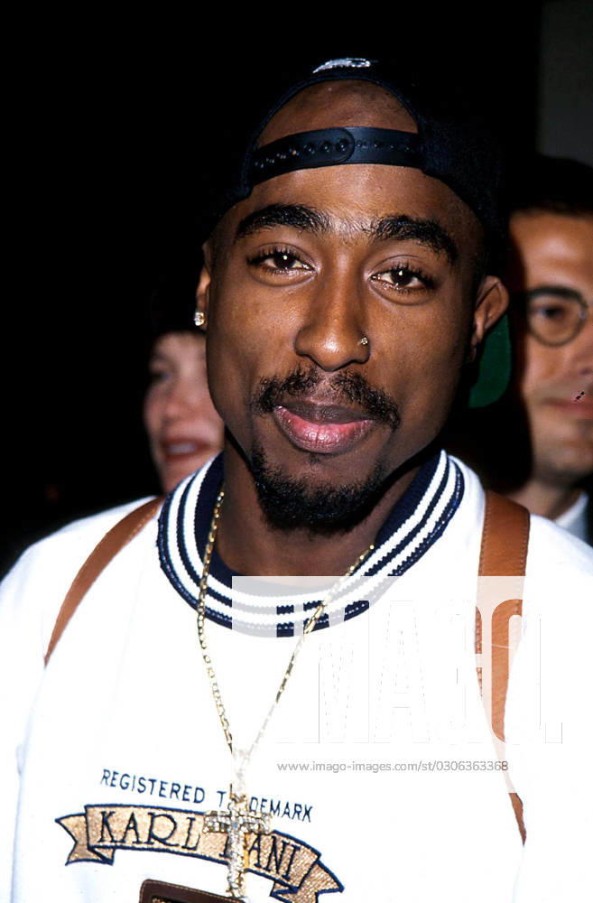 An arrest was made in Las Vegas in connection with the 1996 murder of rapper TUPAC SHAKUR, Police arrested Duane Keith Davis, aka Keffe D on Friday morning, the source with knowledge of the investigation confirmed. avis home in Henderson was searched in July as part of the Las Vegas Metro Police Department s ongoing investigation into the shooting. FILE PHOTO SHOT ON: 1994, New York: Tupac Shakur At Jason s Lyric premiere. USA - ZUMAg113 20230929_shn_g113_578