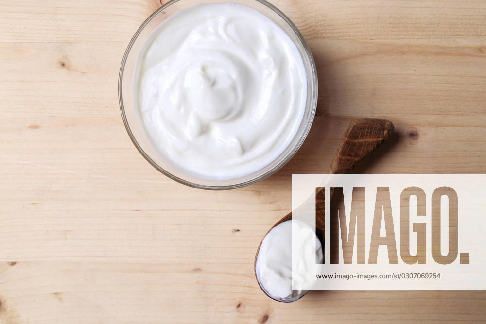 Greek yoghurt Greek yoghurt on the table ,model released, Symbolfoto