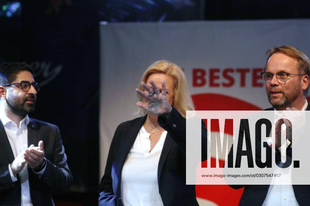 Wiesbaden, Hessen, Deutschland, 08.10.2023: Landtagswahl in Hessen: Kaweh Mansoori (links), Nancy Faeser (mitte), Timon Gremmels (rechts) auf der SPD-Wahlparty