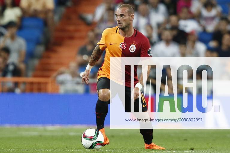 MADRID, 18-08-2015. Santiago Bernabeu Stadium, Santiago Bernabeu trophy. 2015 2016. Real Madrid - Galatasaray. Wesley Sneijder of Galatasaray. Real Madrid - Galatasaray (Santiago Bernabeu trophy)