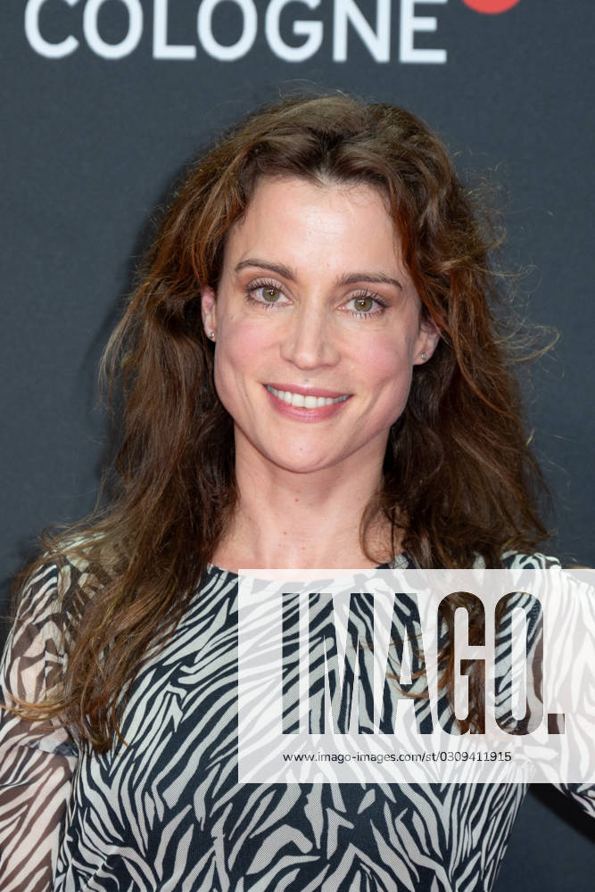 Stefanie WILPERT, Schauspielerin, Roter Teppich, Red Carpet Show, Ankunft, arrival, Eroeffnung des Film Festivals Cologne 2023 und Fotocall fuer den Film RUECKKEHR NACH KORSIKA auf dem Film Festival Cologne 2023 in Koeln