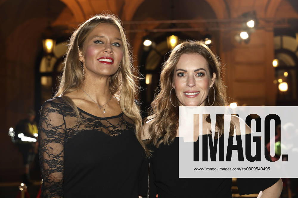 Laura Karasek und Jule Gölsdorf bei der 34. Verleihung des Hessischen Film- und Kinopreises 2023 in der Alten Oper. Frankfurt