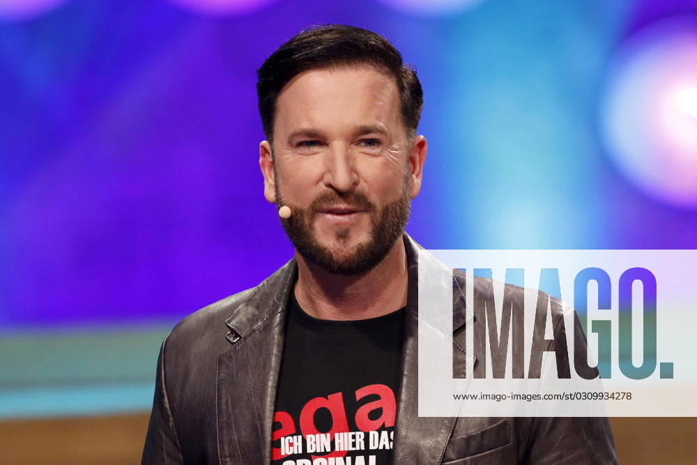 Schlagerstar Michael Wendler in der RTL-Live-Show Pocher vs. Wendler - Schluss mit lustig! in den NOBEO Studios. Hürth, 01.03.2020 NRW Deutschland