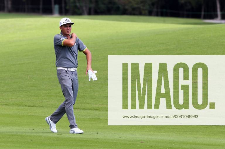 US golfer Rickie Fowler competes at the PGA Golf Herren s OHL Classic at Mayakoba in Playa del Carmen, Quintana Roo, Mexico, 09 November 2017. The 11th edition of the tournament with a 7.1 million dollar award will grant the winner a direct pass to Augusta s Masters. OHL Classic at Mayakoba in Playa del Carmen !ACHTUNG: NUR REDAKTIONELLE NUTZUNG!