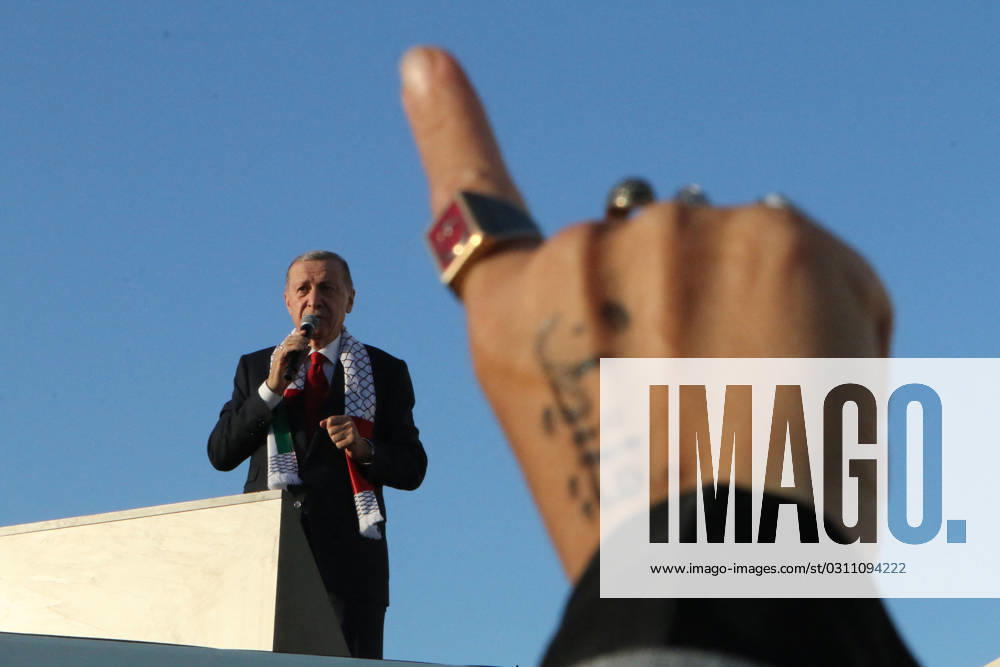 KW43 Turkey s Erdogan Held Mass Rally To Support Palestinians - Istanbul Turkish President Tayyip Erdogan speaks during a rally organised by the AKP party in solidarity with the Palestinians in Gaza, in Istanbul, Turkey, on October 28, 2023. Photo by Efekan Akyuz Depo Photos ABACAPRESS.COM Istanbul Turkey