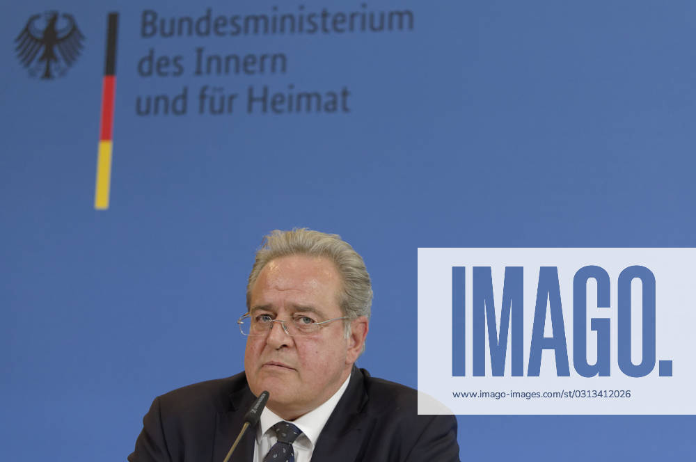 Jahresbericht Bundespolizei 2022 vorgestellt 2023-11-08 - Deutschland, Berlin - Die Bundesministerin des Inneren und für Heimat, und Bundespolizeipräsident Dr. Dieter Romann stellen den Jahresbericht der Bundespolizei 2022 vor.