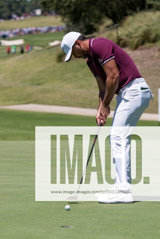 Jason Day (AUS) putts at Round 1 of the 102nd Australian Open Golf Championship on November 23, 2017 at The Australian Golf Club in Sydney, Australia. (Photo by Steven Markham Icon Sportswire) GOLF: NOV 23 The Emirates Australian Open Golf Championship - First Round Icon1711230490