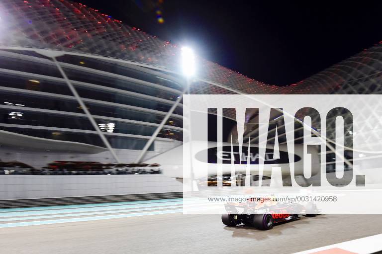 Max Verstappen (NEL 33), Red Bull Racing, Grosser Preis von ABU DHABI 2017, 2tes Freies Training, Motorsport, Formel 1, 24.11.2017, ABU DHABI