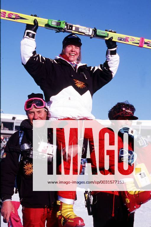 Katja Seizinger Ski Alpin. Olympia 1994 in Lillehammer 15.02.1994. Goldmedaille in der Abfahrt. Portrait Jubel. , Lillehammer Norwegen