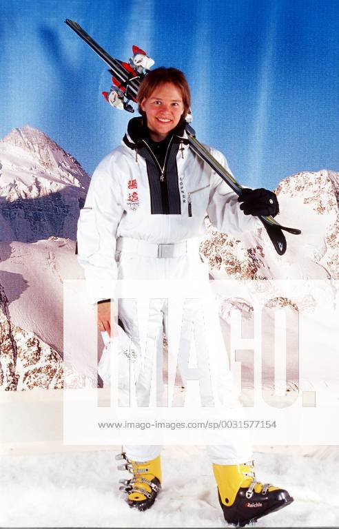 Katja Seizinger Ski Alpin. Olympia 1998 in Nagano, in Originalkleidung. , Neuss Deutschland