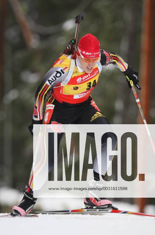 Kati Wilhelm - Aktion aufgenommen bei der Biathlon Weltmeisterschaft 2008 in Östersund Schweden , Östersund Schweden