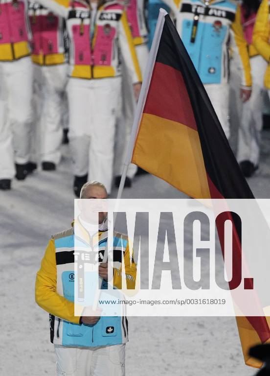 Eröffnungsfeier der XXI. Olympischen Winterspiel in Vancouver Andre Lange war der Fahnenträger der Deutschen Olympiamannschaft, Vancouver Kanada