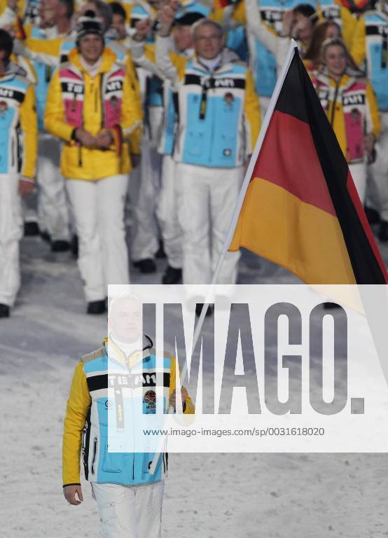 Eröffnungsfeier der XXI. Olympischen Winterspiel in VancouverAndre Lange war der Fahnenträger der Deutschen Olympiamannschaft, Vancouver Kanada