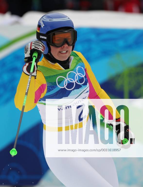 Viktoria Rebensburg ist Olmypiasiegerin im Riesenslalom aufgenommen bei den Olympischen Spielen in Whistler Mountain - Olympic Games Olympische Spiele Olympia OS Ladies Giant Slalom Alpine Skiing, Whistler Mountain British Columbia Kanada