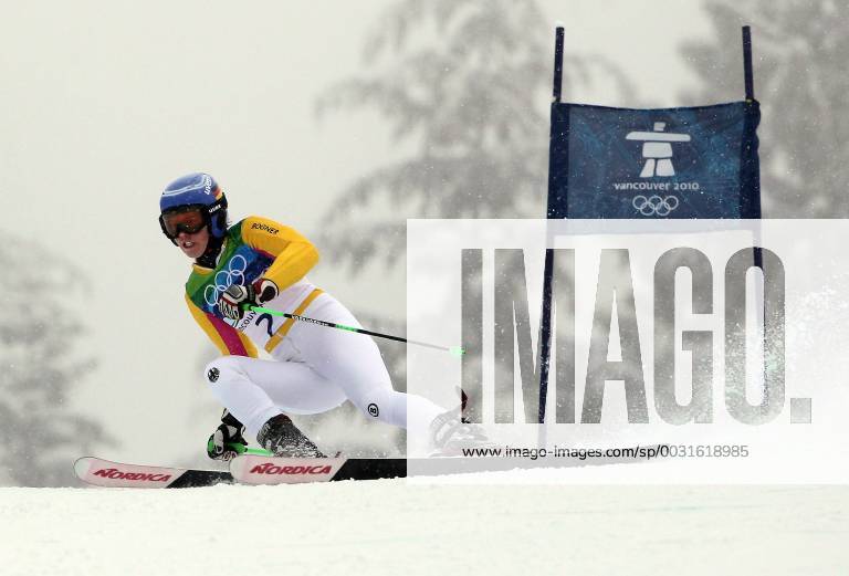 Viktoria Rebensburg ist Olmypiasiegerin im Riesenslalom aufgenommen bei den Olympischen Spielen in Whistler Mountain - Olympic Games Olympische Spiele Olympia OS Ladies Giant Slalom Alpine Skiing, Whistler Mountain British Columbia Kanada