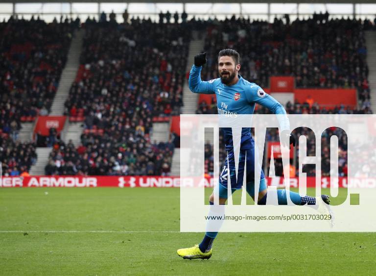 Arsenal s Olivier Giroud celebrates scoring his sides opening goal during the premier league match at St Mary s Stadium, Southampton. Picture date 10th December 2017. Picture credit should read: David Klein Sportimage .