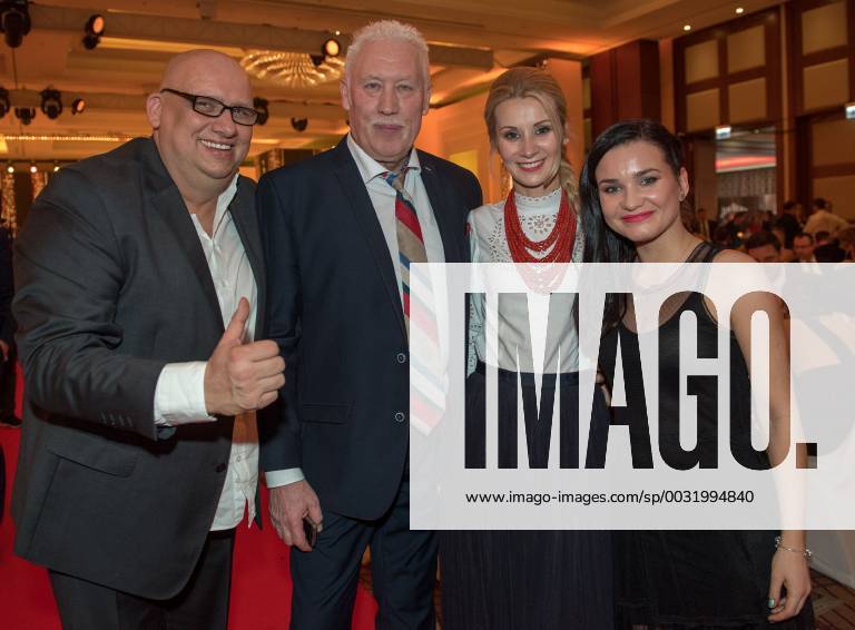 WARSZAWA 06.01.2018 WYDARZENI HOTEL DOUBLE TREE BY HILTON OSIEMDZIESIATYTRZECI PLEBISCYT PRZEGLADU SPORTOWEGO NA NAJLEPSZEGO SPORTOWCA ROKU 2017 NZ DARIUSZ WOJCIECHOWSKI WLADYSLAW KOZAKIEWICZ EWA BILAN STOCH FOT MAREK BICZYK NEWSPIX.PL --- Newspix.pl POLISH SPORTS AWARDS OF PRZEGLAD SPORTOWY IN WARSAW MBI20180106_7395